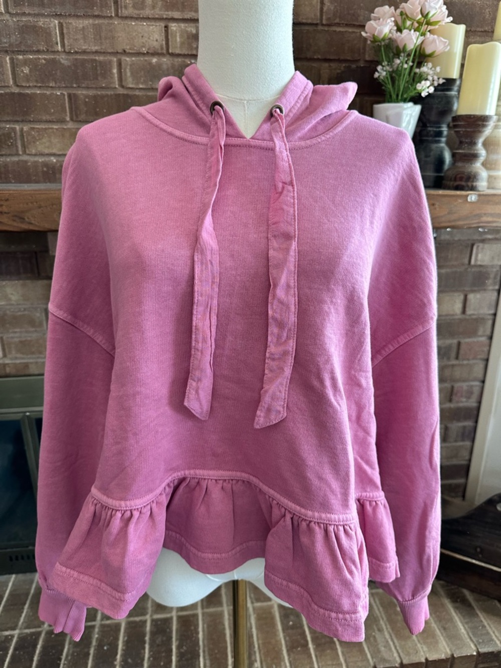 Anthropologie Pilcro Pink Ruffle Hem Drop Shoulder Flounce Hoodie Small